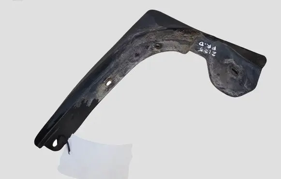 Skoda Octavia Mk2 (1Z) Front mudguard 1Z0821820