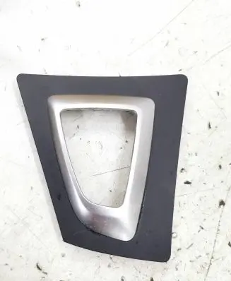 BMW 4 F36 Gran coupe Gear shifter surround trim plastic 9234131 5116