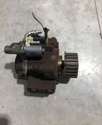 Fuel injection high pressure pump
