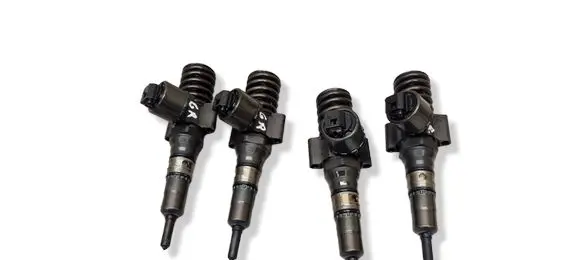Mitsubishi Grandis Fuel injectors set 03G130073G
