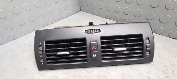 BMW X3 E83 Dash center air vent grill 3415965