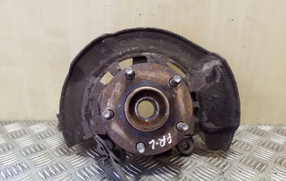 Toyota Verso Front wheel hub
