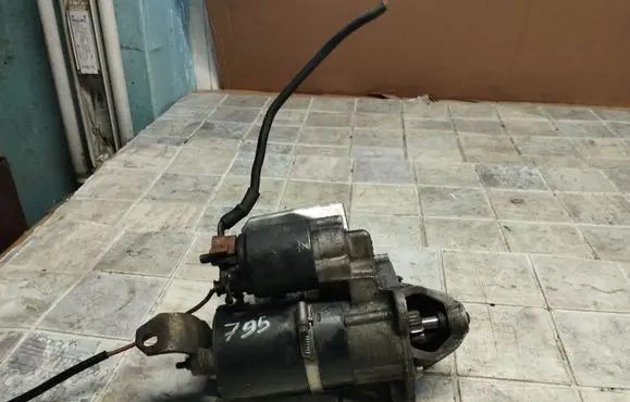 Audi A4 S4 B6 8E 8H Starter motor