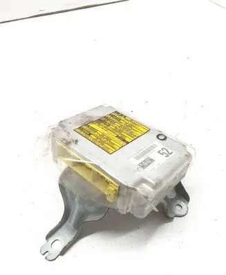 Lexus RX 330 - 350 - 400H Airbag control unit/module 8917048060 026411060L0 1523006411