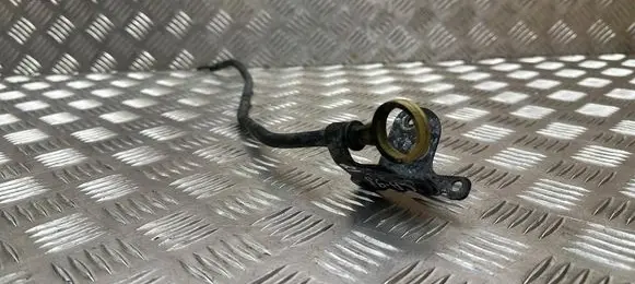 Chevrolet Captiva Oil level dip stick 