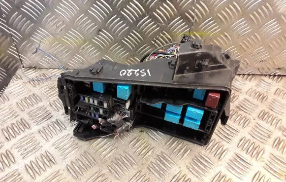 Lexus IS 220D-250-350 Fuse box set