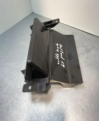 Engine bonnet/hood lock trim molding