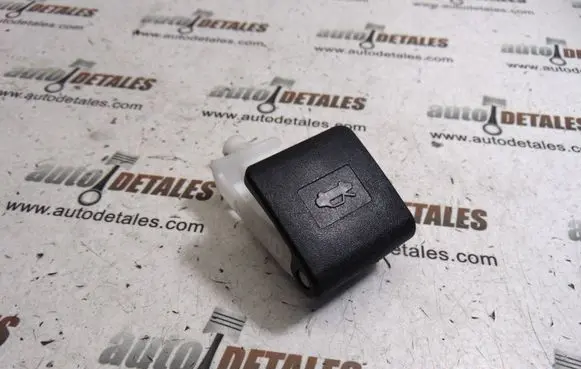 Toyota Avensis T270 Engine bonnet (hood) release handle