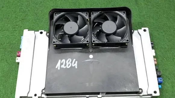 Tesla Model X Other control units/modules 107832160C