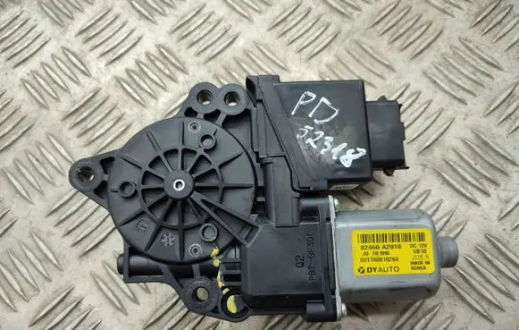 KIA Ceed Front door window regulator motor 82460A2010