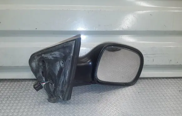 Chrysler Voyager Front door electric wing mirror 