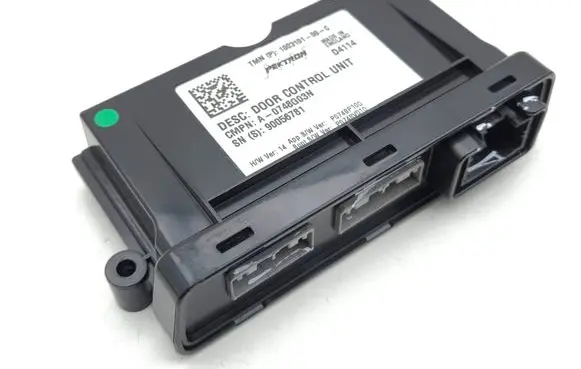 Tesla Model S Door control unit/module 100310100C 90056781 0748G03N