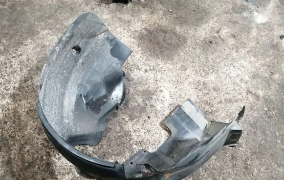 Ford Focus Front wheel arch liner splash guards AM51R16115BF