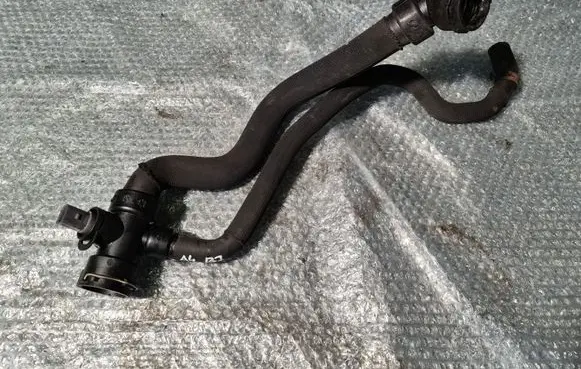 Audi A4 S4 B7 8E 8H Engine coolant pipe/hose 8E0121049