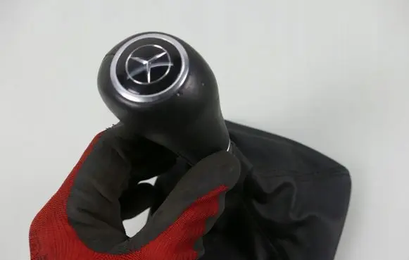 Mercedes-Benz SLK R172 Gear lever shifter trim leather/knob 1722673010
