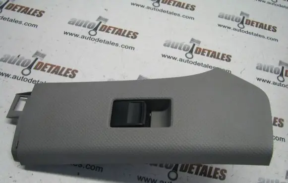 Toyota Yaris Electric window control switch 742320D090