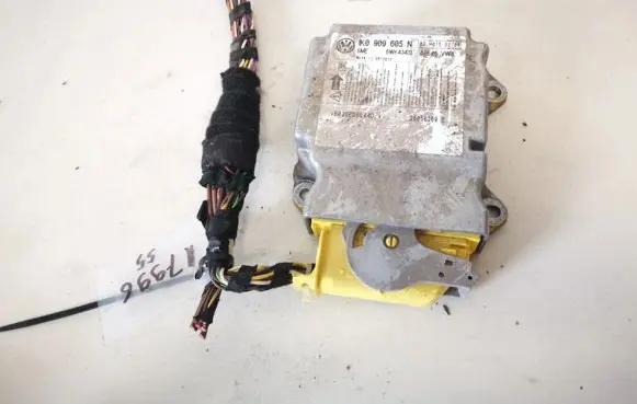 Skoda Octavia Mk2 (1Z) Airbag control unit/module 1k0909605n 5wk43413
