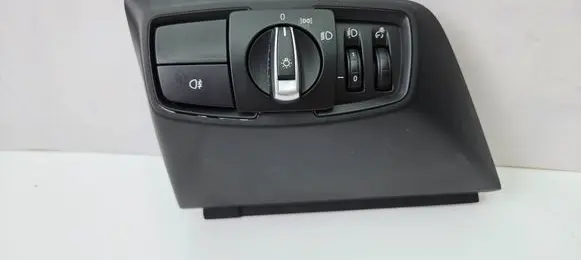 BMW i3 Light switch 6824885