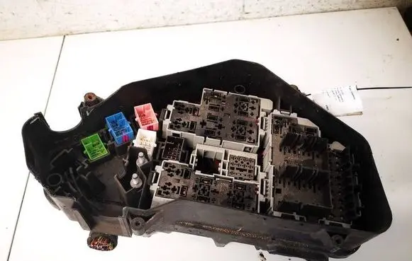 Volkswagen Touareg I Fuse box set 7L6937503A