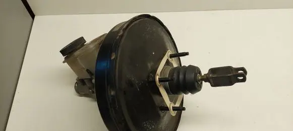 Mazda 626 Brake booster 83404322