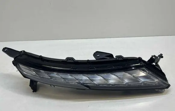 Mitsubishi Eclipse Cross LED Daytime headlight EDM92206010 92206010 PS5Y2A07223A0020