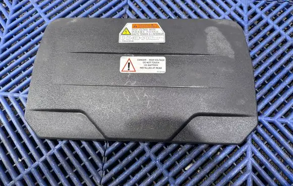 Lexus GS 300 350 430 450H Battery box tray cover/lid 5147030010 5147033010