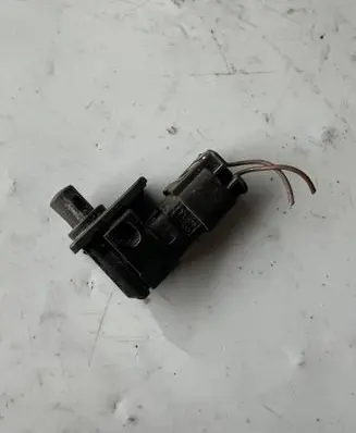 Land Rover Range Rover L322 Bonnet alarm switch sensor 8352229
