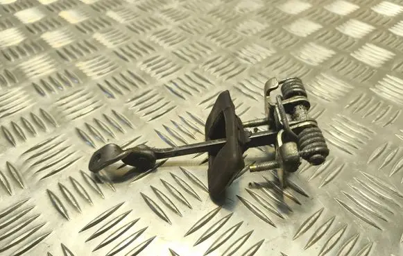 Dacia Duster Front door check strap stopper 