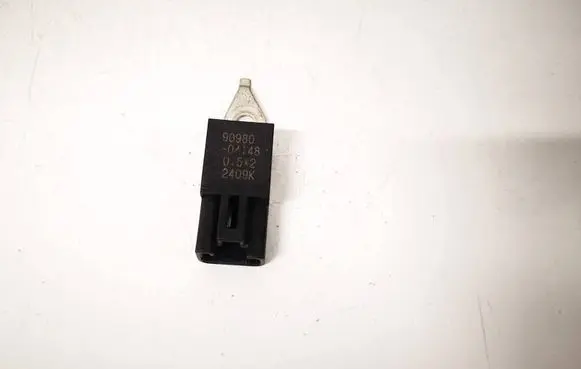 Toyota Corolla E120 E130 Other relay 9098004148