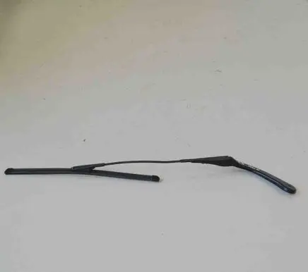BMW 3 E90 E91 Windshield/front glass wiper blade 7253397