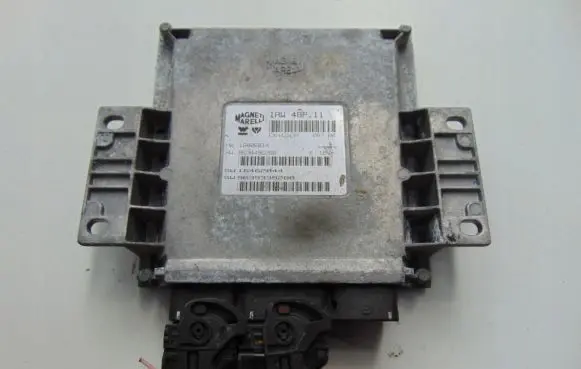 Peugeot 206 Engine control unit/module 9642606280