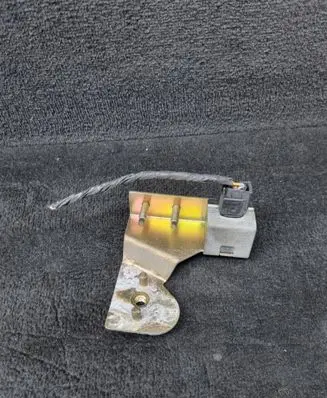 Volkswagen New Beetle ESP acceleration yaw rate sensor 1J0907651
