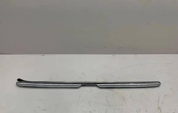 Mercedes-Benz S W116 Tailgate trim 50060201
