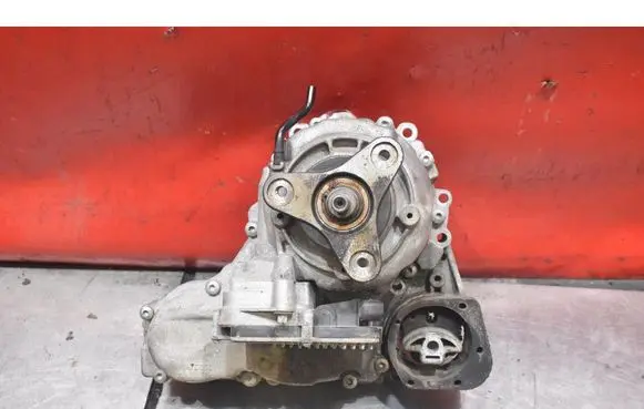 BMW X1 E84 Gearbox transfer box case 7643755
