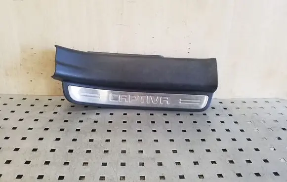 Chevrolet Captiva Rear sill trim cover 96630474