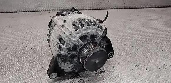 KIA Ceed Generator/alternator 373002A600 210007612 2607316D