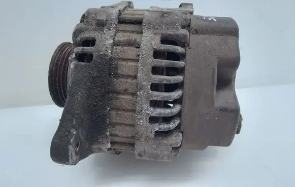 Nissan Primera Generator/alternator 3730022200