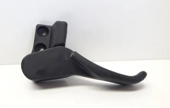 Volkswagen PASSAT B5.5 Engine bonnet (hood) release handle 3B1823533