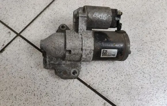 Mazda CX-9 Starter motor M000T15871