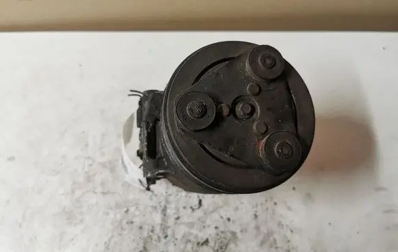 Ford Focus Air conditioning (A/C) compressor (pump) 4M5H19D629AE R134A