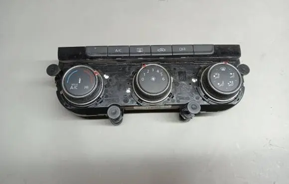 Volkswagen Golf VII Climate control unit 5G0907426M 5HB01117620