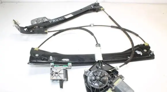 Audi TT TTS RS Mk3 8S Front door electric window regulator 8S0837461