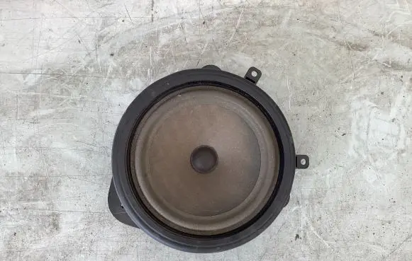 Audi A3 S3 8P Front door speaker 8P0035411 7606500214
