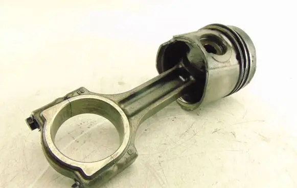Renault Megane I Piston 