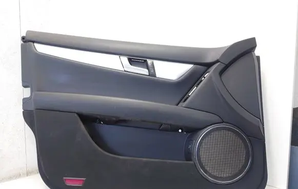 Mercedes-Benz C W204 Front door card panel trim A2045409533 2045409533