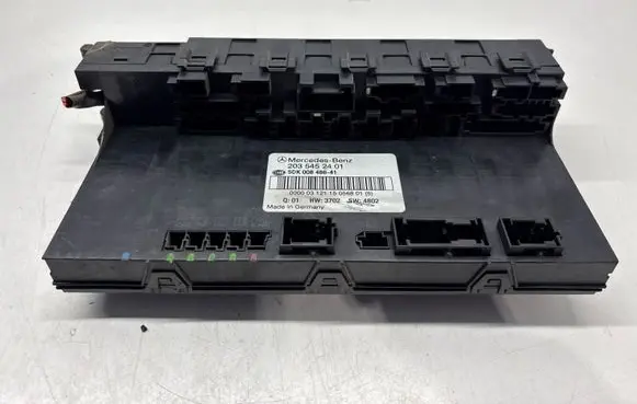 Mercedes-Benz C W203 Comfort/convenience module 2035452401