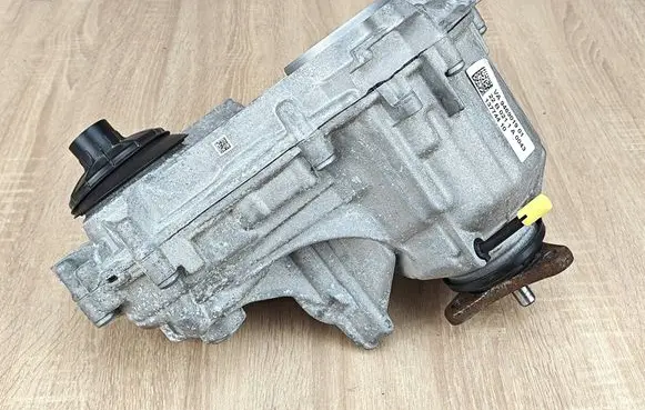 BMW 5 G30 G31 G38 Gearbox transfer box case 9469019 7889033 8686667