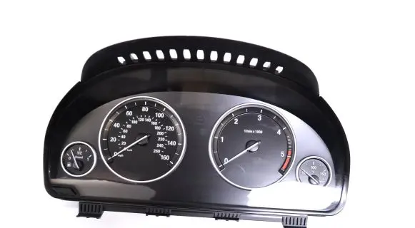 BMW 5 F10 F11 Speedometer (instrument cluster) 9265181