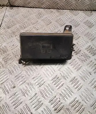Land Rover Freelander Fuse box set yqh100900