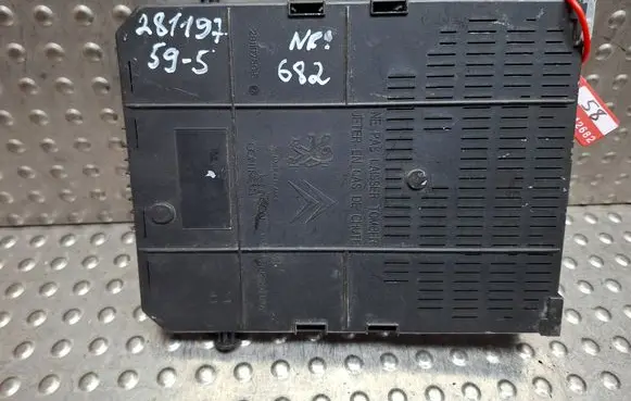 Citroen Berlingo Fuse box set S26312682 281197595